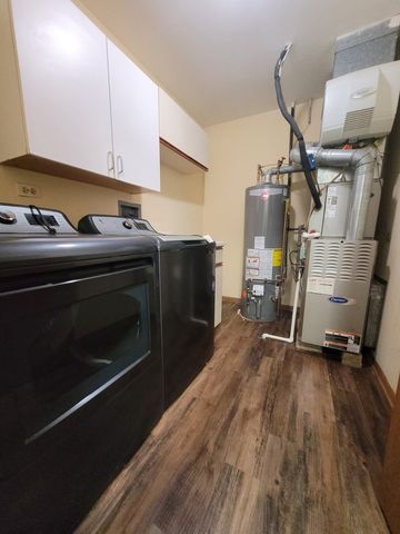 9303 Montgomery Drive 154, Orland Park, IL 60462