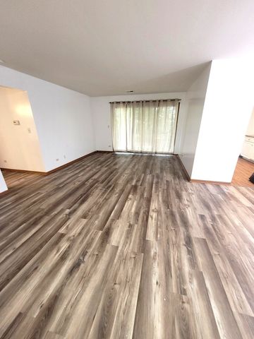 9303 Montgomery Drive 154, Orland Park, IL 60462