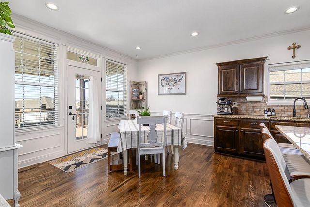 6988 141st Street, Basehor, KS 66007