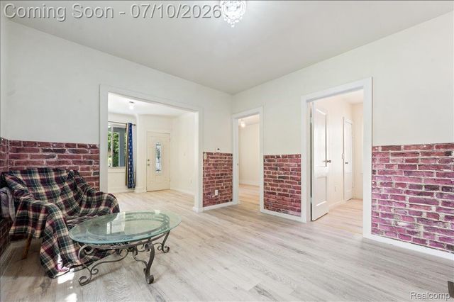 17196 Shields Street, Detroit, MI 48212