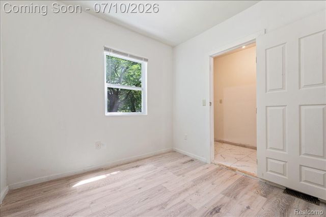 17196 Shields Street, Detroit, MI 48212
