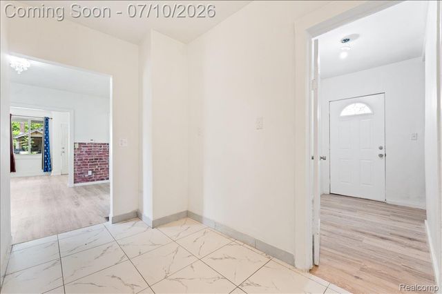 17196 Shields Street, Detroit, MI 48212