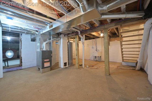 17196 Shields Street, Detroit, MI 48212