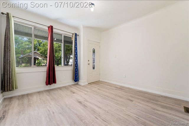 17196 Shields Street, Detroit, MI 48212