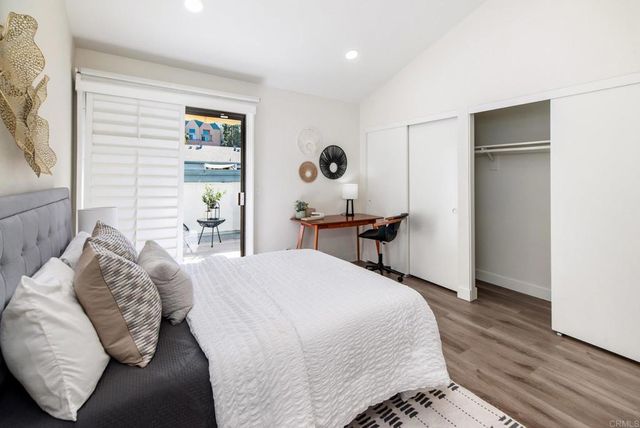 4084 Crystal Dawn Lane 105, San Diego, CA 92122