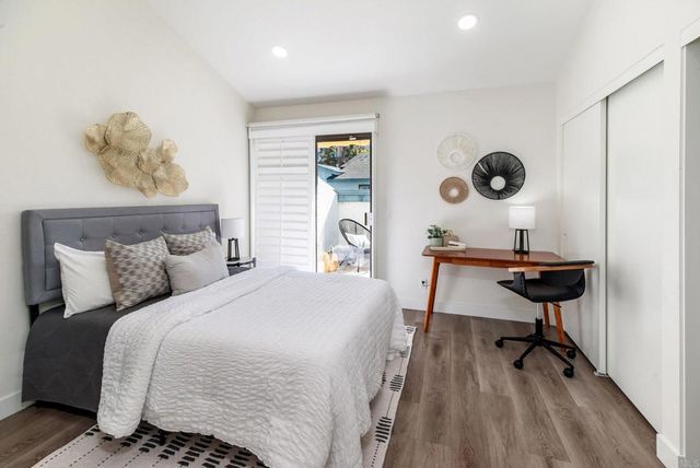 4084 Crystal Dawn Lane 105, San Diego, CA 92122