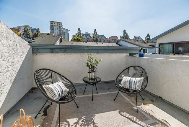 4084 Crystal Dawn Lane 105, San Diego, CA 92122