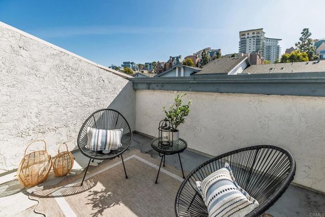 4084 Crystal Dawn Lane 105, San Diego, CA 92122