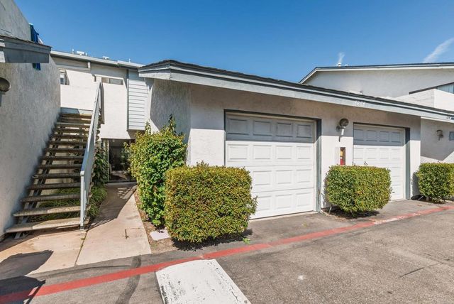 4084 Crystal Dawn Lane 105, San Diego, CA 92122