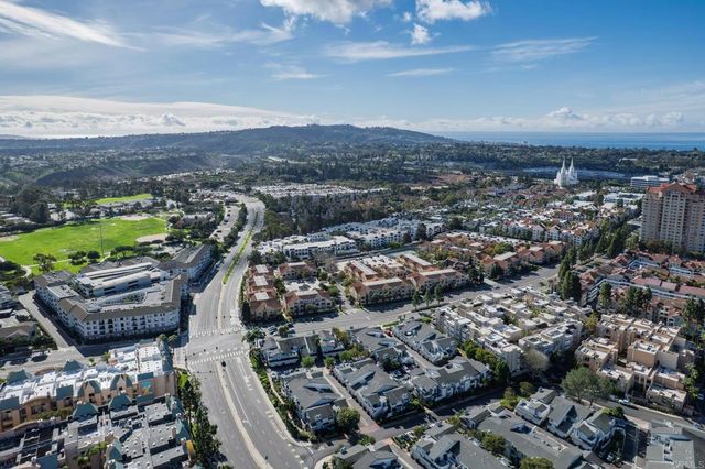 4084 Crystal Dawn Lane 105, San Diego, CA 92122