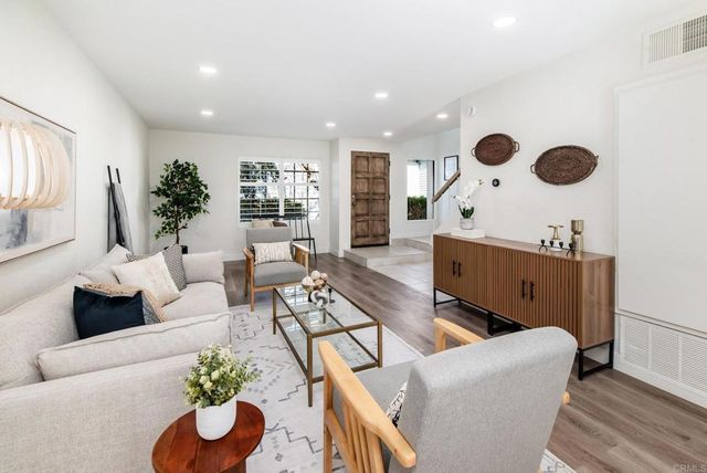 4084 Crystal Dawn Lane 105, San Diego, CA 92122