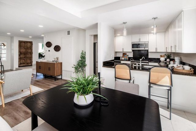 4084 Crystal Dawn Lane 105, San Diego, CA 92122