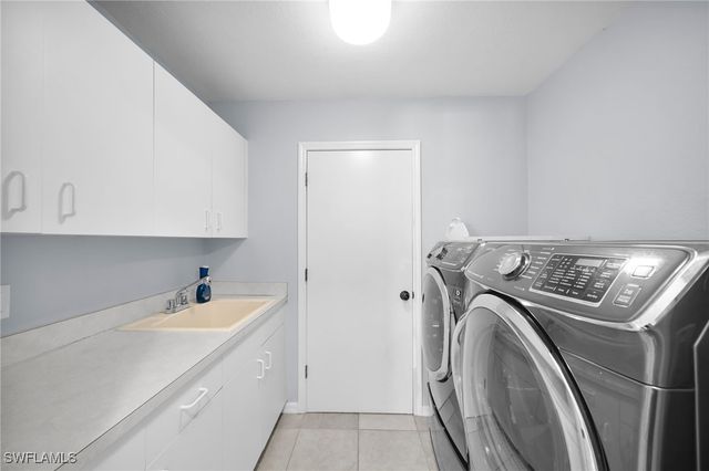 2861 SW 23rd PL, Cape Coral, FL 33914