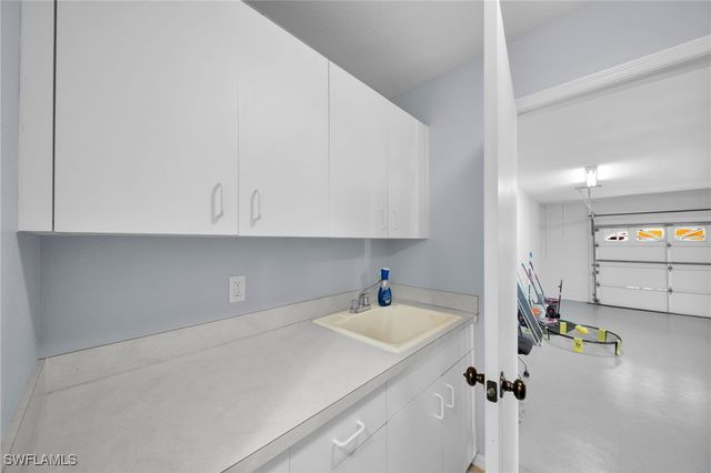 2861 SW 23rd PL, Cape Coral, FL 33914