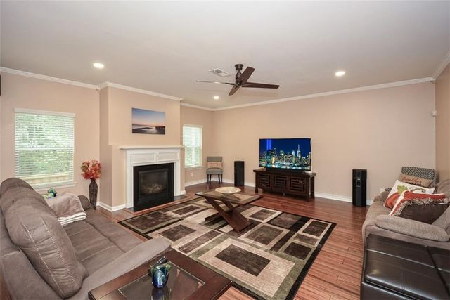 1520 SILVER MIST Circle, Powder Springs, GA 30127