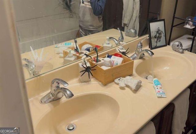 6164 Chastain Way, Fairburn, GA 30213