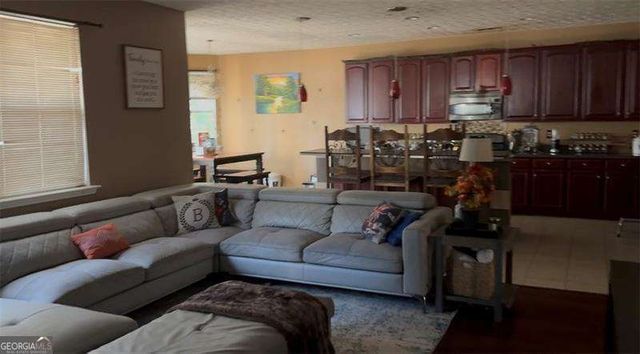 6164 Chastain Way, Fairburn, GA 30213