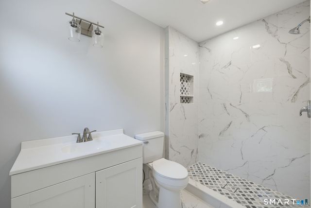 112 Broad Street, Meriden, CT 06450