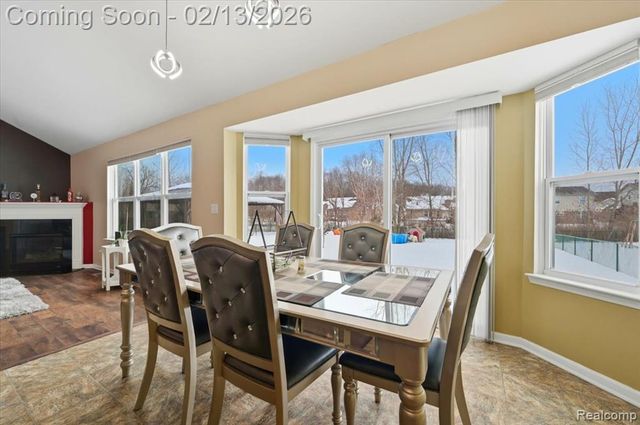 17482 Sunny Crest Drive, Brownstown, MI 48174