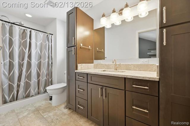 17482 Sunny Crest Drive, Brownstown, MI 48174