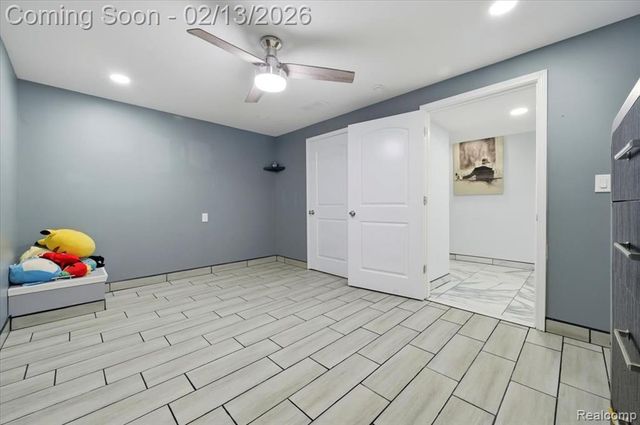 17482 Sunny Crest Drive, Brownstown, MI 48174