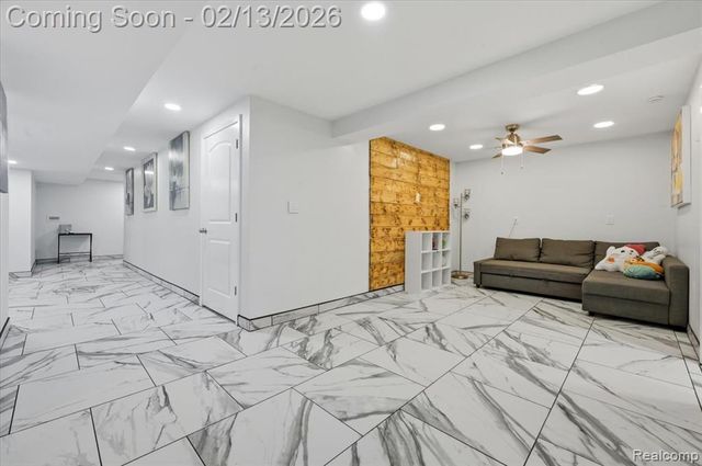 17482 Sunny Crest Drive, Brownstown, MI 48174