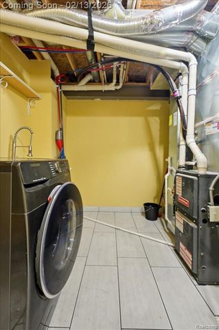 17482 Sunny Crest Drive, Brownstown, MI 48174