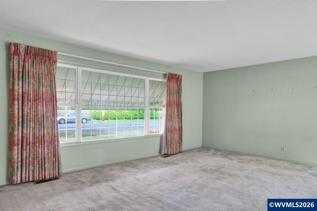 627 SW Ferry St, Albany, OR 97321