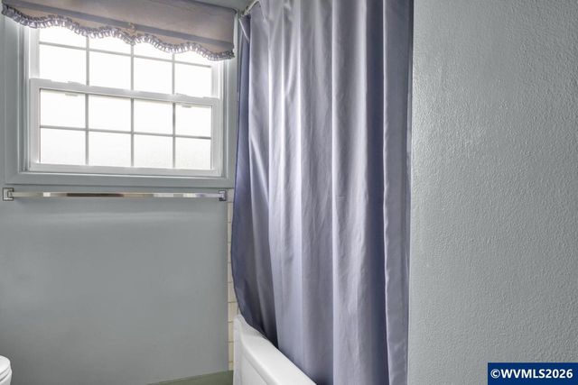627 SW Ferry St, Albany, OR 97321