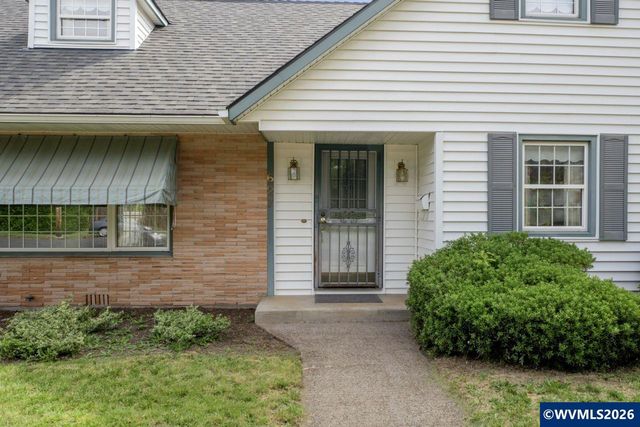 627 SW Ferry St, Albany, OR 97321
