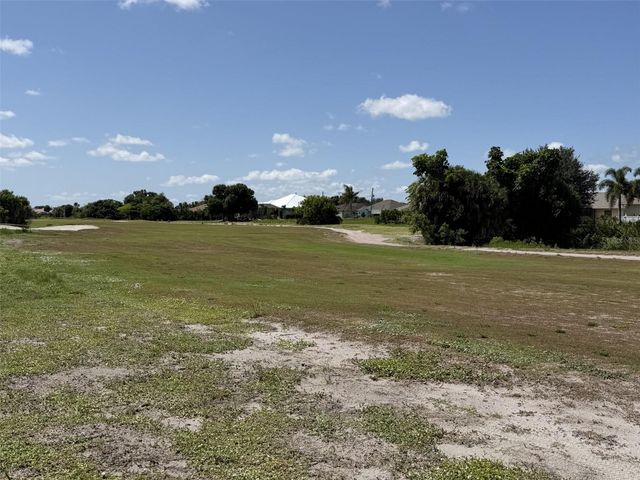 25 PINEHURST COURT, Rotonda West, FL 33947