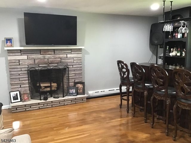 225 Sunnymead Rd, Hillsborough Twp., NJ 08844