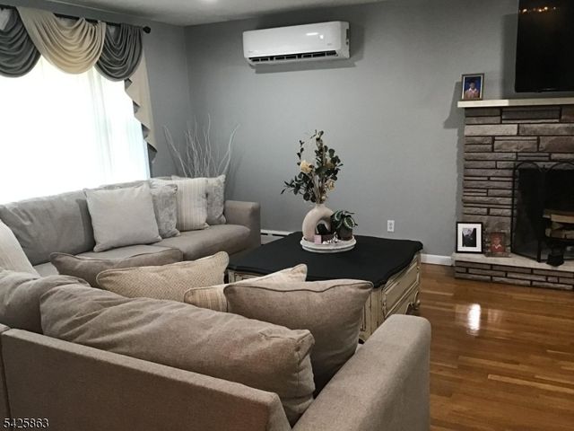 225 Sunnymead Rd, Hillsborough Twp., NJ 08844