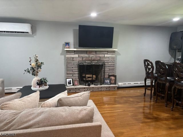225 Sunnymead Rd, Hillsborough Twp., NJ 08844