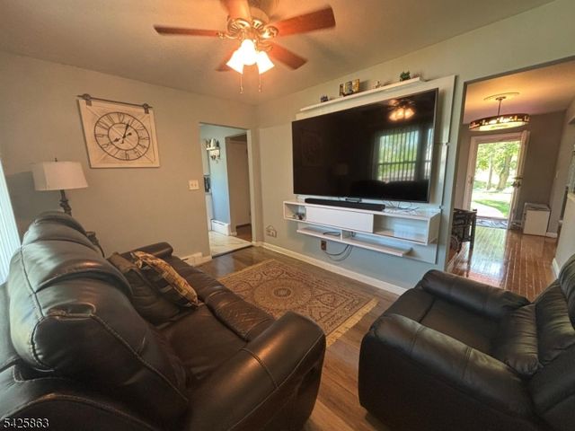 225 Sunnymead Rd, Hillsborough Twp., NJ 08844
