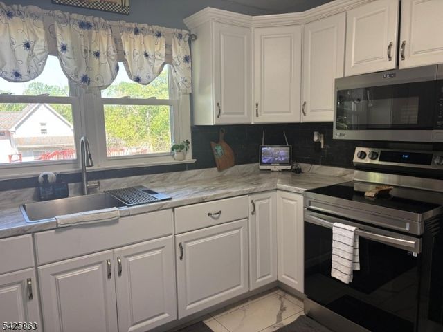 225 Sunnymead Rd, Hillsborough Twp., NJ 08844