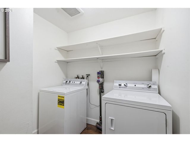 7408 S VIRGINIA Ave, Portland, OR 97219