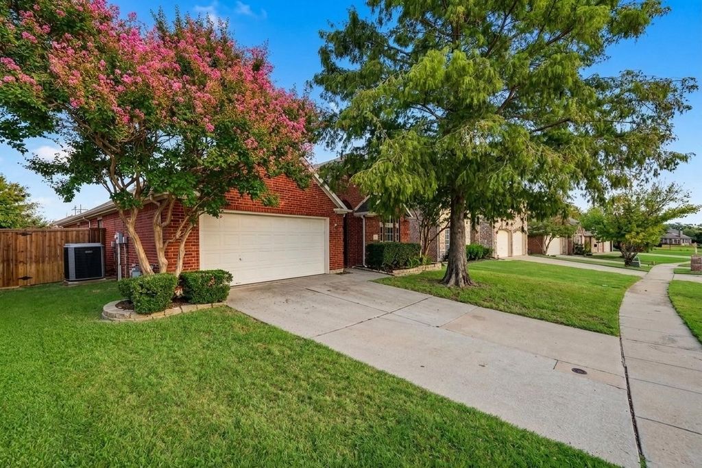 3705 Palmetto Court, Denton, TX 76210 — photo 2