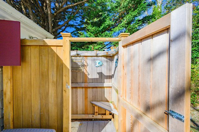 785 State Highway UNIT 9, Eastham, MA 02642