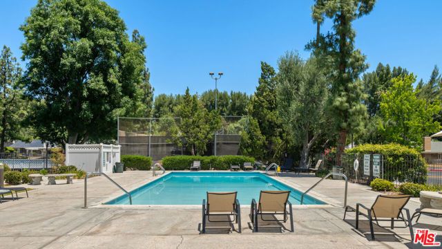 8334 Denise Lane, West Hills (los Angeles), CA 91304