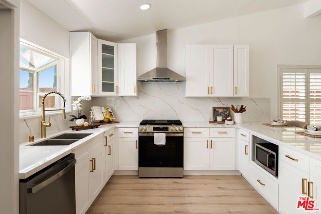 8334 Denise Lane, West Hills (los Angeles), CA 91304