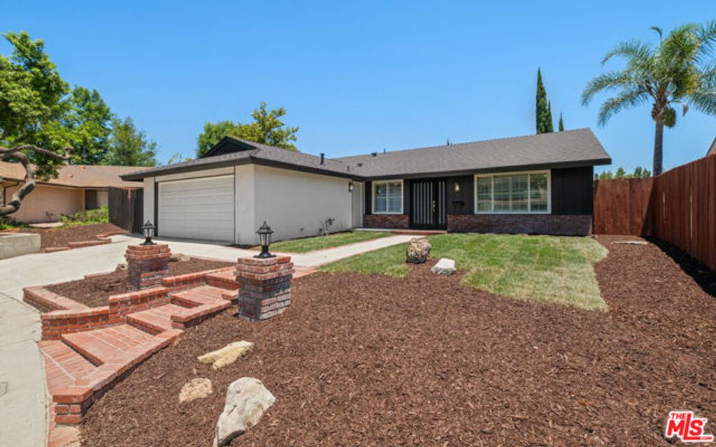 8334 Denise Lane, West Hills (los Angeles), CA 91304