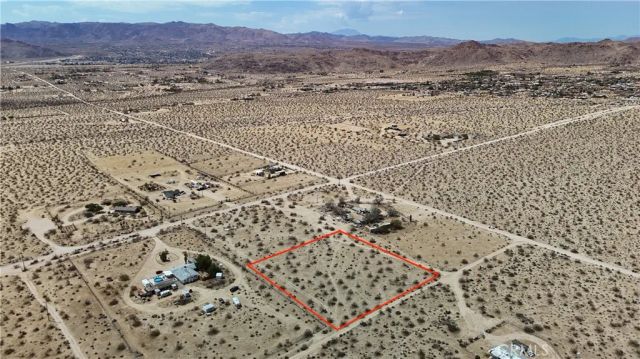 760 Carmel, Joshua Tree, CA 92252