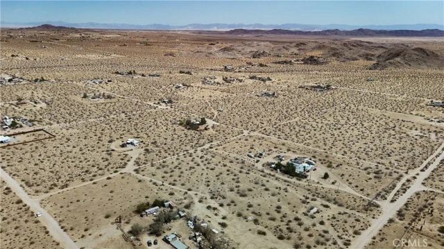 760 Carmel, Joshua Tree, CA 92252