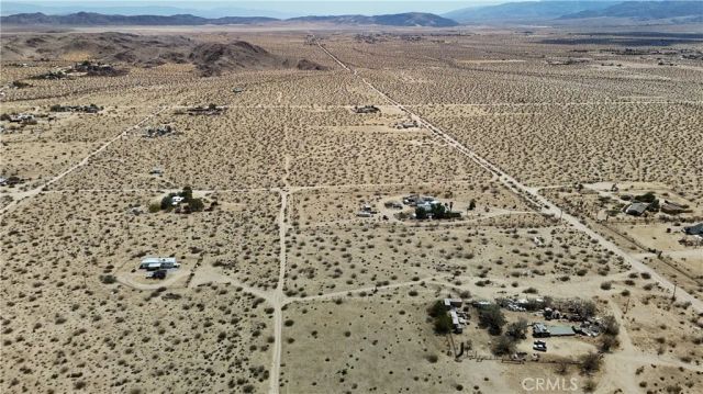 760 Carmel, Joshua Tree, CA 92252