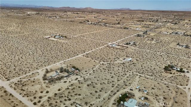 760 Carmel, Joshua Tree, CA 92252