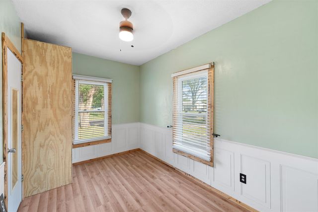 725 Argyle Ave, Minneapolis, KS 67467