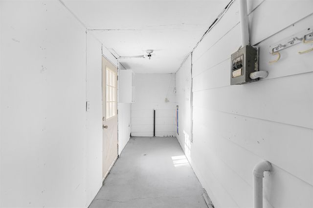 725 Argyle Ave, Minneapolis, KS 67467