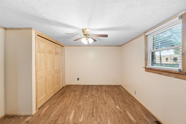 725 Argyle Ave, Minneapolis, KS 67467