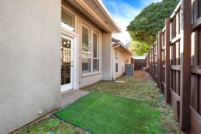 2605 RUTGERS Court, Plano, TX 75093